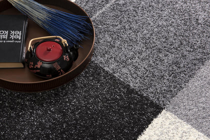 4' X 6' Gray Modern Geometric Area Rug