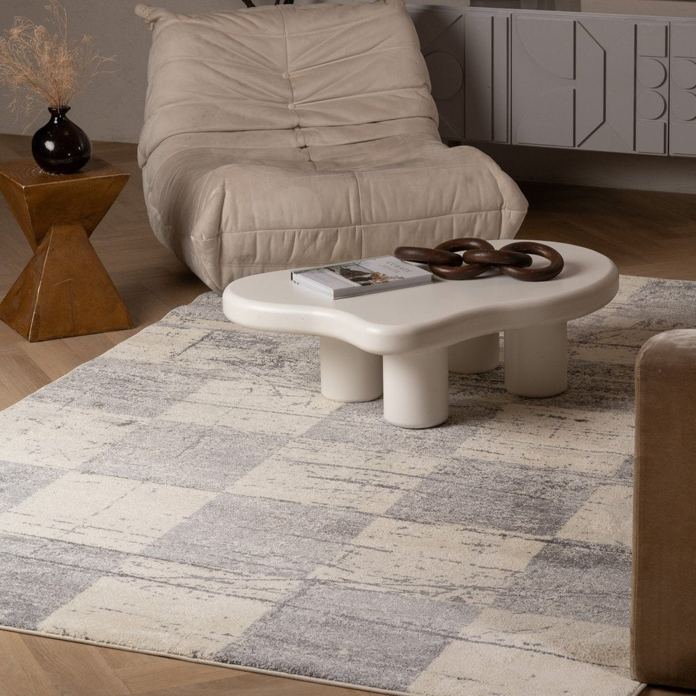 5' X 8' White And Gray Checkered Area Rug