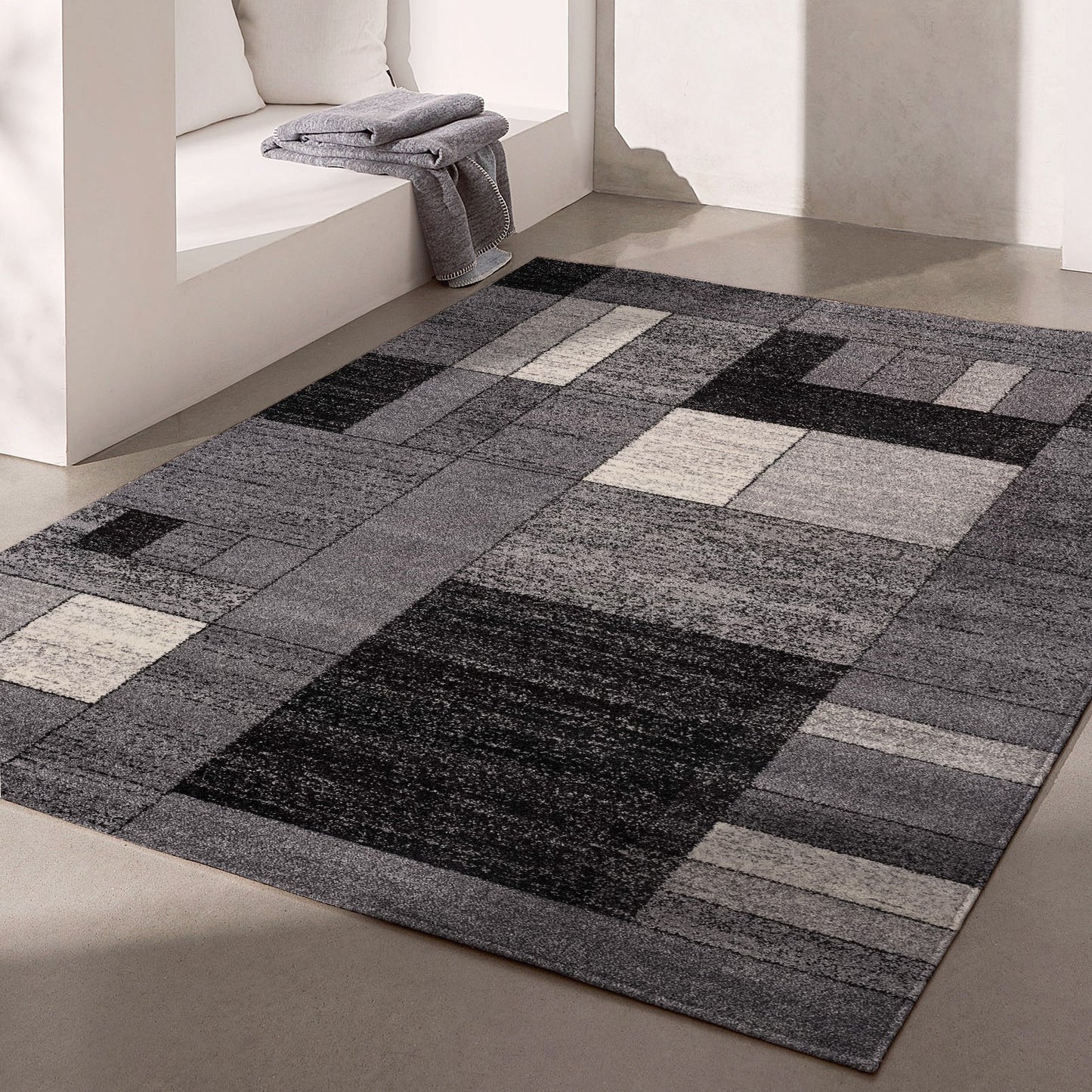 8' X 11' Gray Distressed Geometric Area Rug