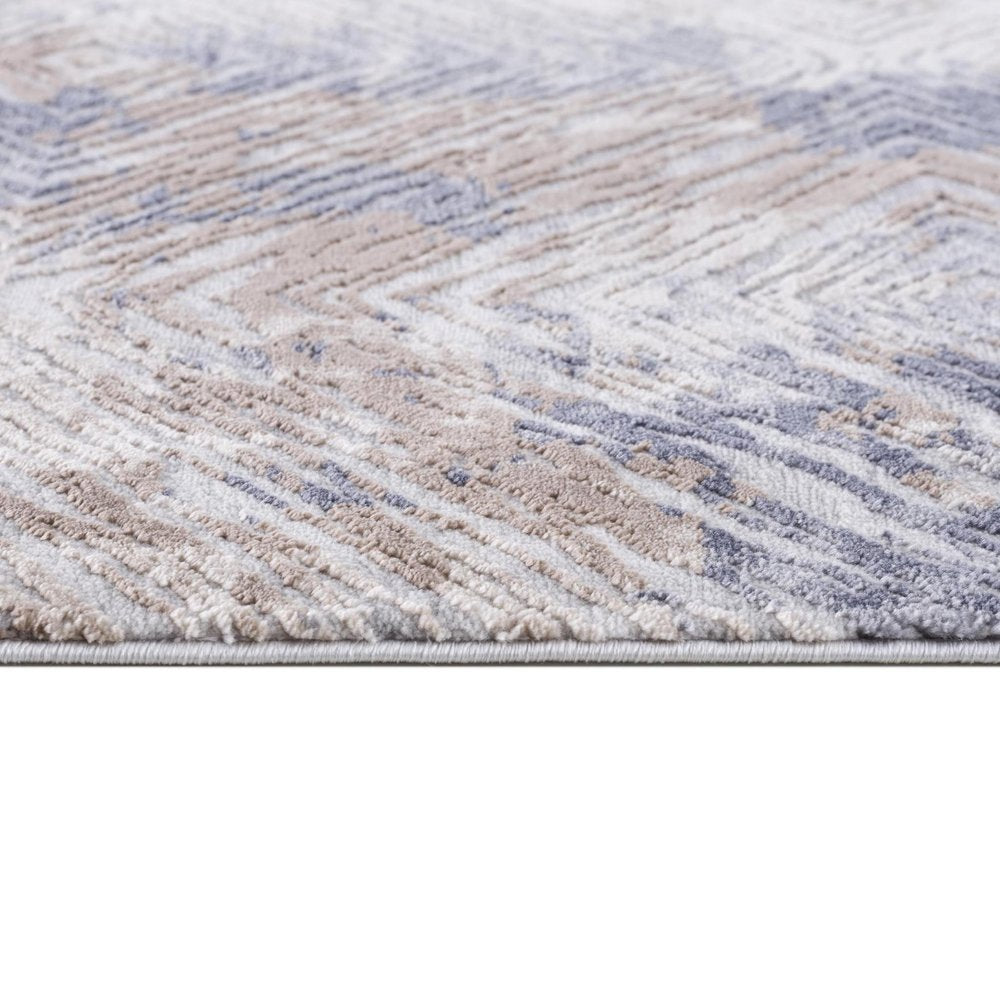 5' X 8' Ivory And Beige Abstract Diamonds Area Rug