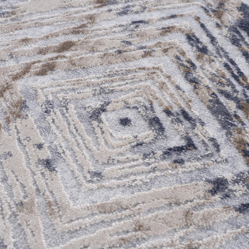 5' X 8' Ivory And Beige Abstract Diamonds Area Rug