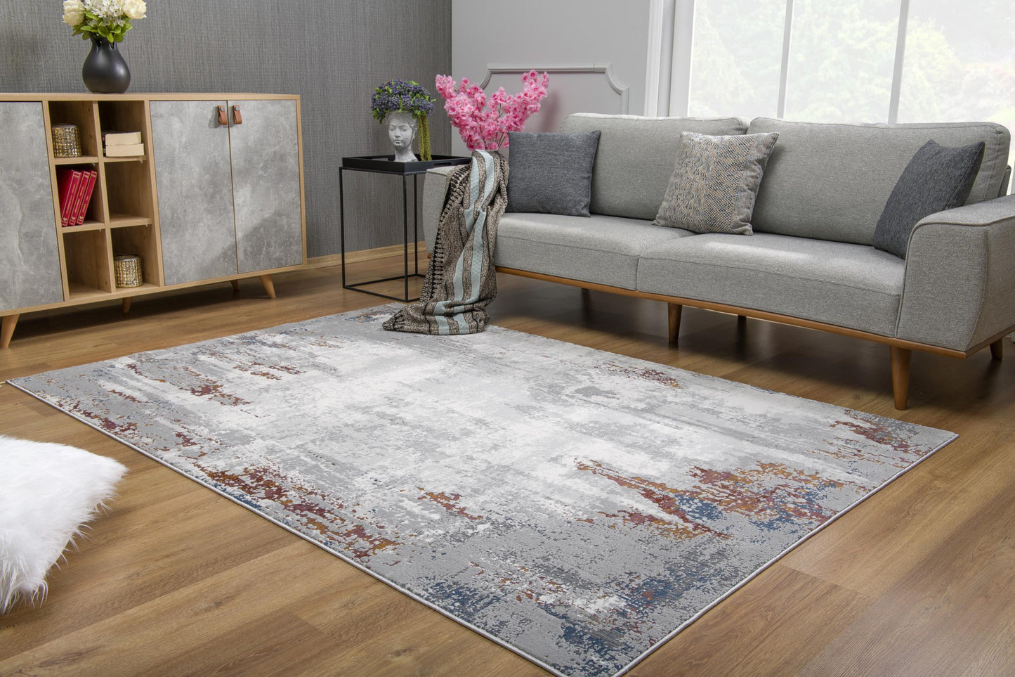 4' X 6' Gray And Ivory Modern Abstract Area Rug