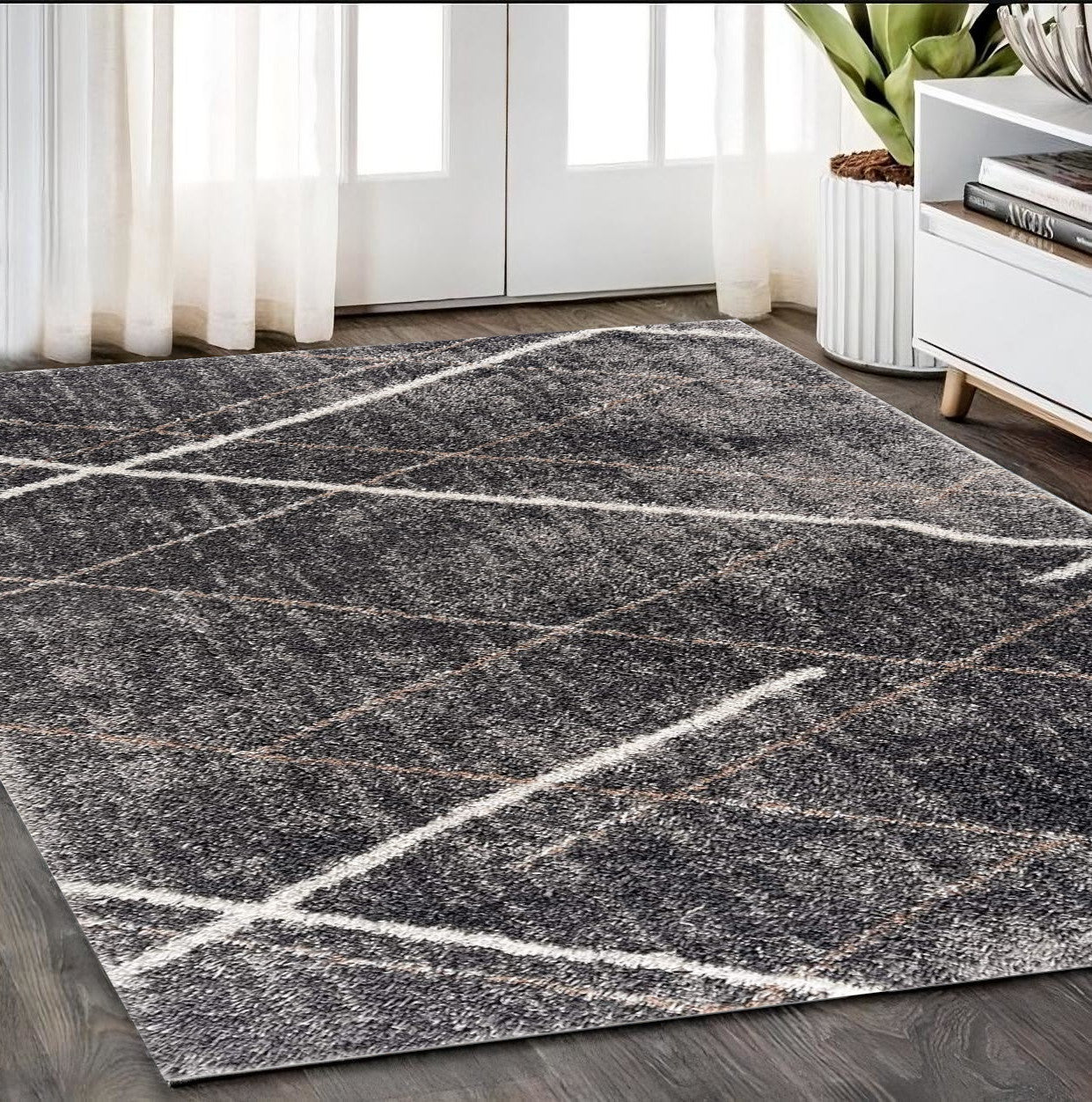 4' X 6' Gray Modern Distressed Lines Area Rug