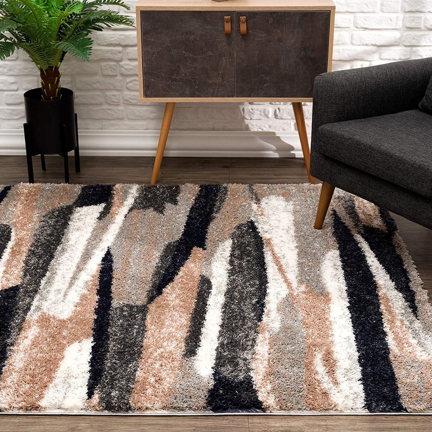 7' X 9' Gray And Black Strokes Area Rug