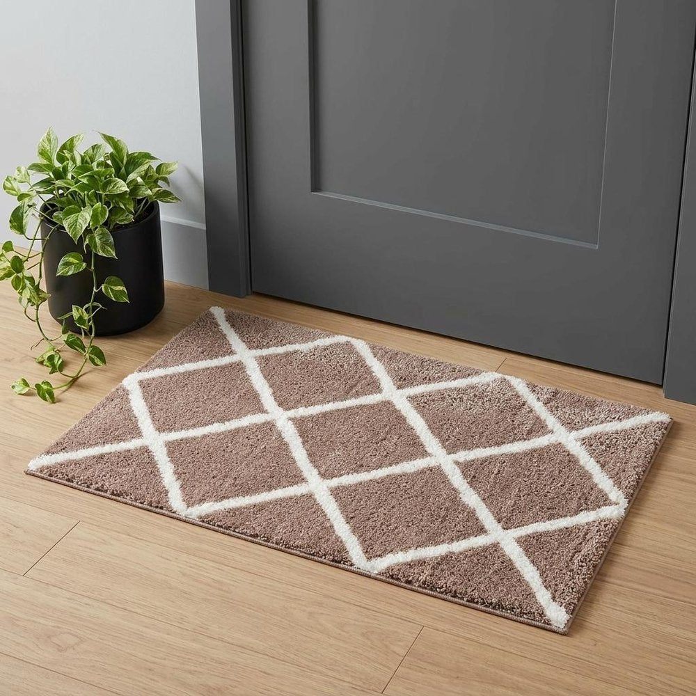 7' X 9' Beige Geometric Area Rug