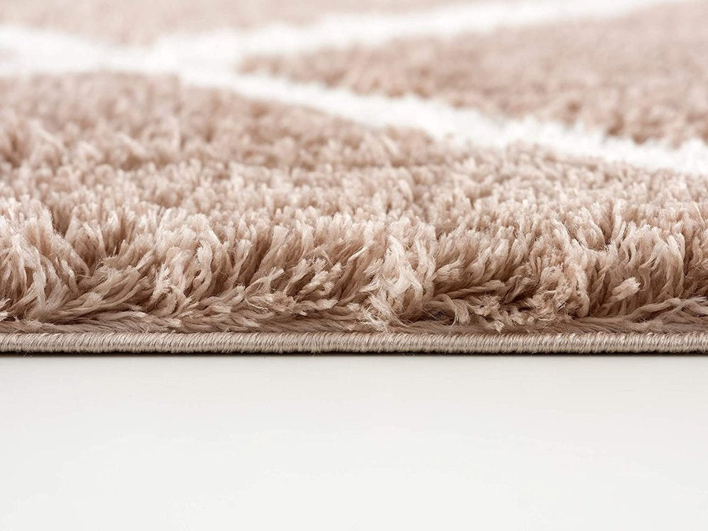 7' X 9' Beige Geometric Area Rug