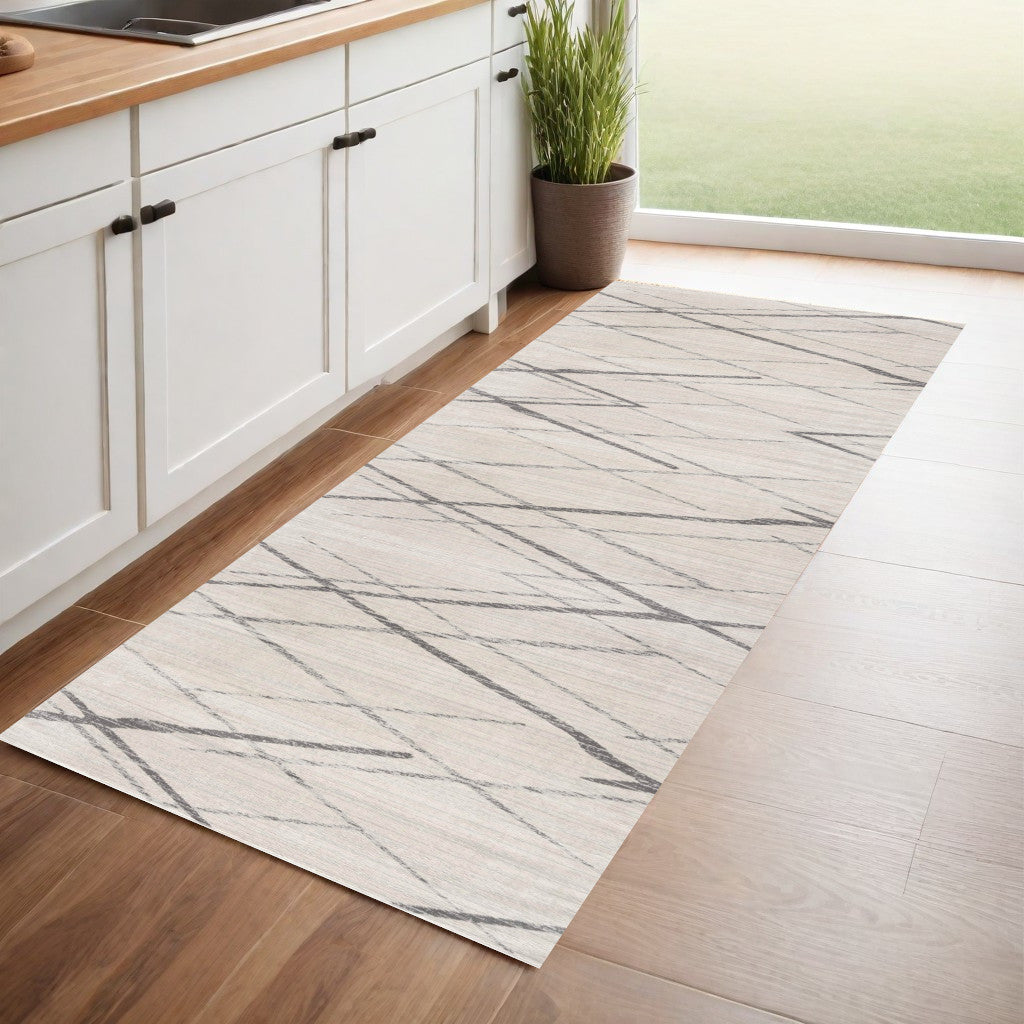 6' Runner Gray and Ivory Geometric Runner Rug