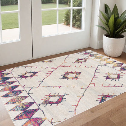 2' X 4' Cream Damask Area Rug
