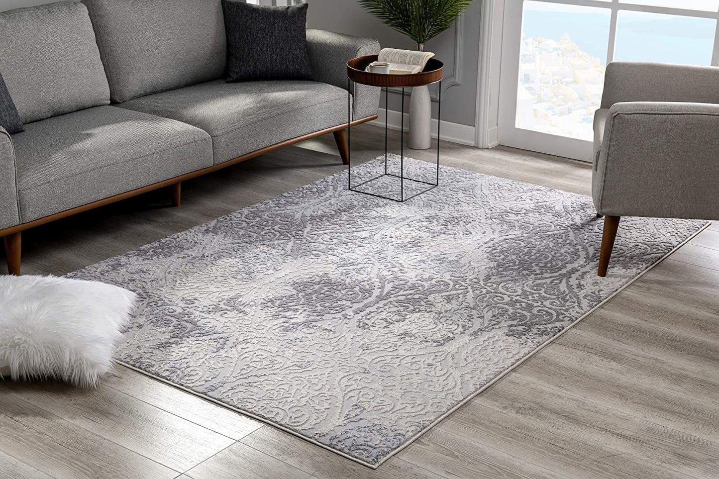 5' X 8' Cream And Gray Tinted Ogee Pattern Area Rug