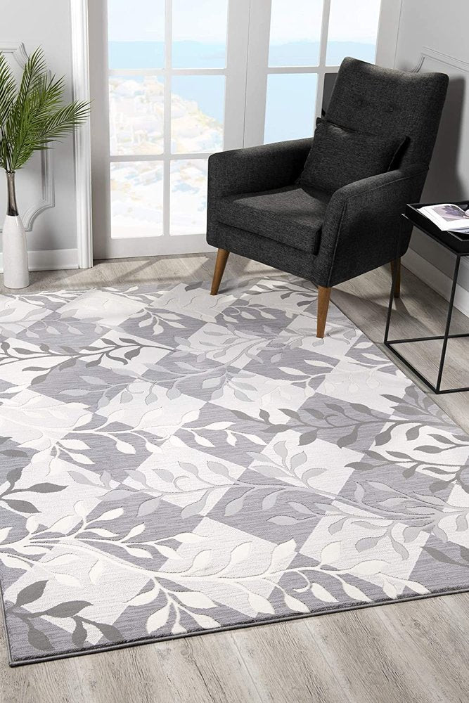 8' X 11' Gray Diamond And Vines Area Rug
