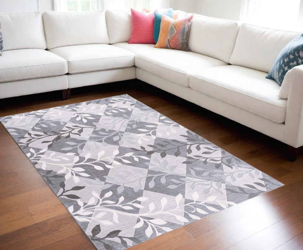 8' X 11' Gray Diamond And Vines Area Rug