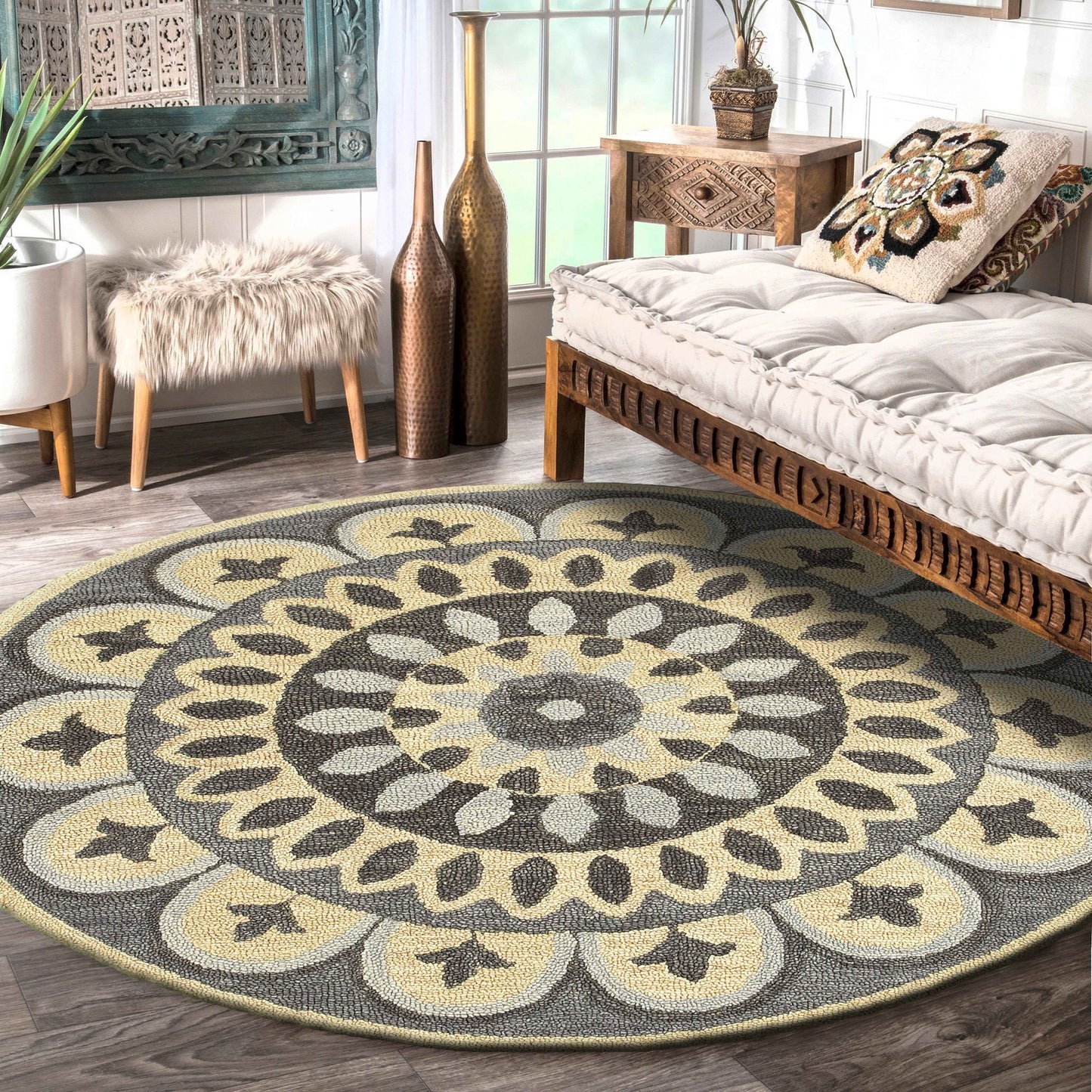 4' Round Gray Floral Bloom Area Rug