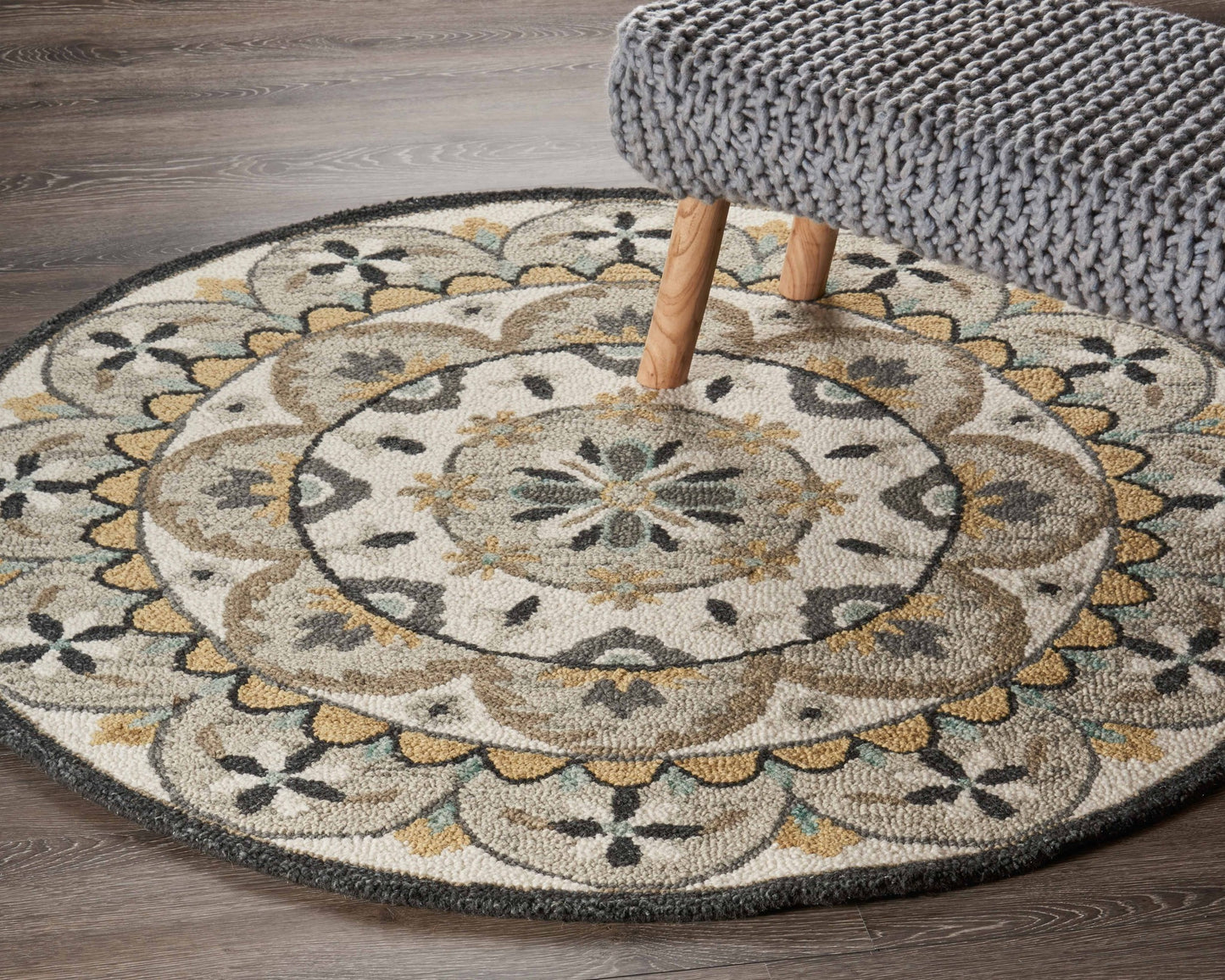 4' Round Gray And Ivory Floral Bloom Area Rug