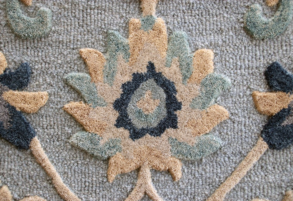 2' X 4' Blue And Beige Floral Hearth Rug