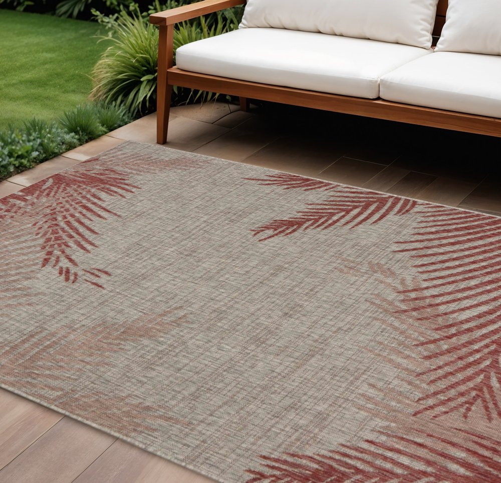 5' X 7' Beige Indoor Outdoor Area Rug