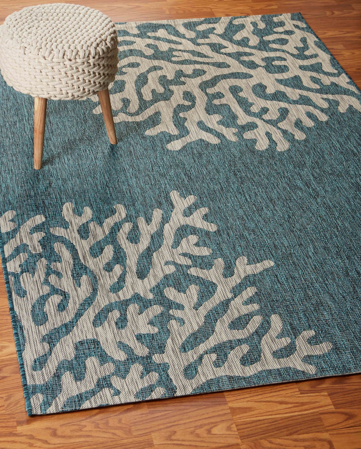 5' X 7' Blue Indoor Outdoor Area Rug