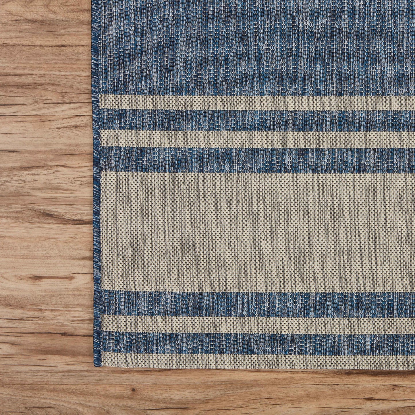 5' X 7' Blue And Gray Indoor Outdoor Area Rug