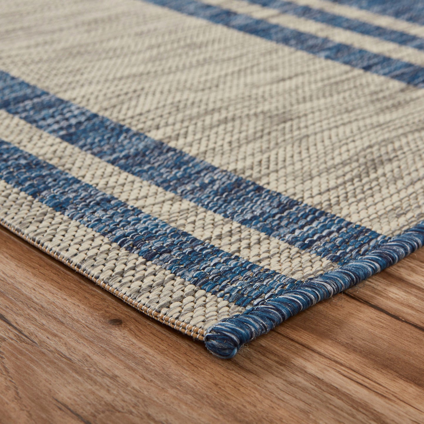 5' X 7' Blue And Gray Indoor Outdoor Area Rug