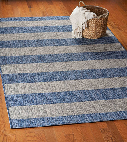 8' X 10' Blue And Gray Indoor Outdoor Area Rug