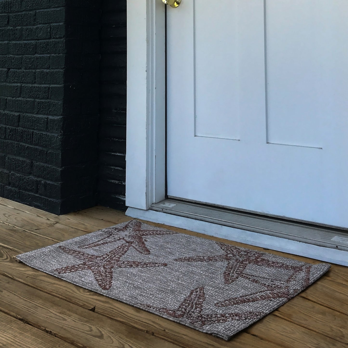 5' X 7' Beige Indoor Outdoor Area Rug