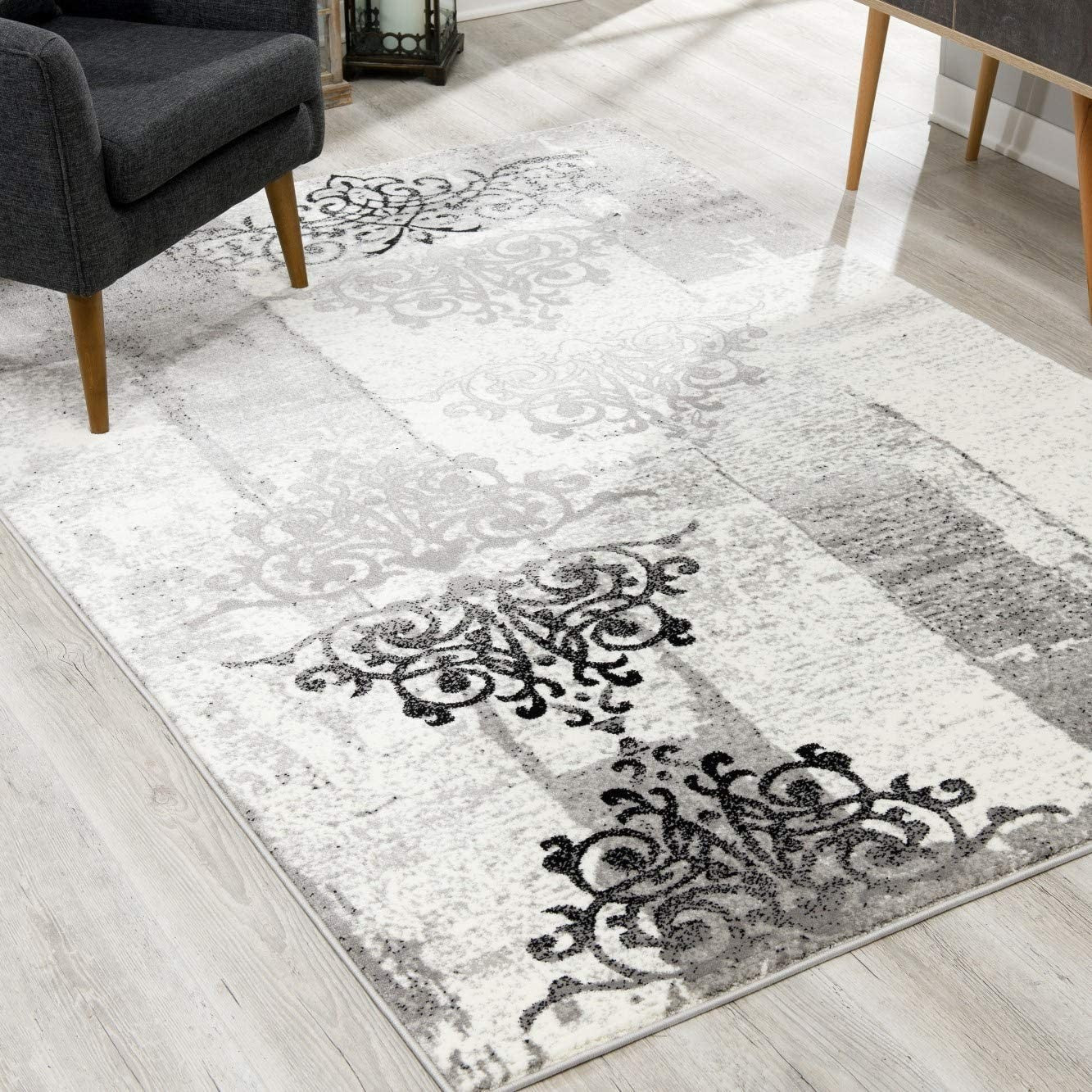 5' X 7' Gray Damask Dhurrie Area Rug