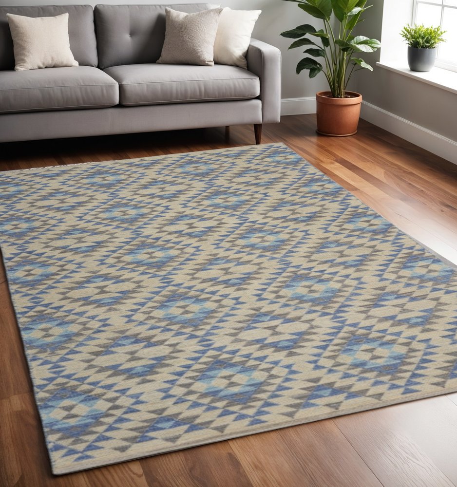 3' x 5' Blue Decorative Lattice Area Rug