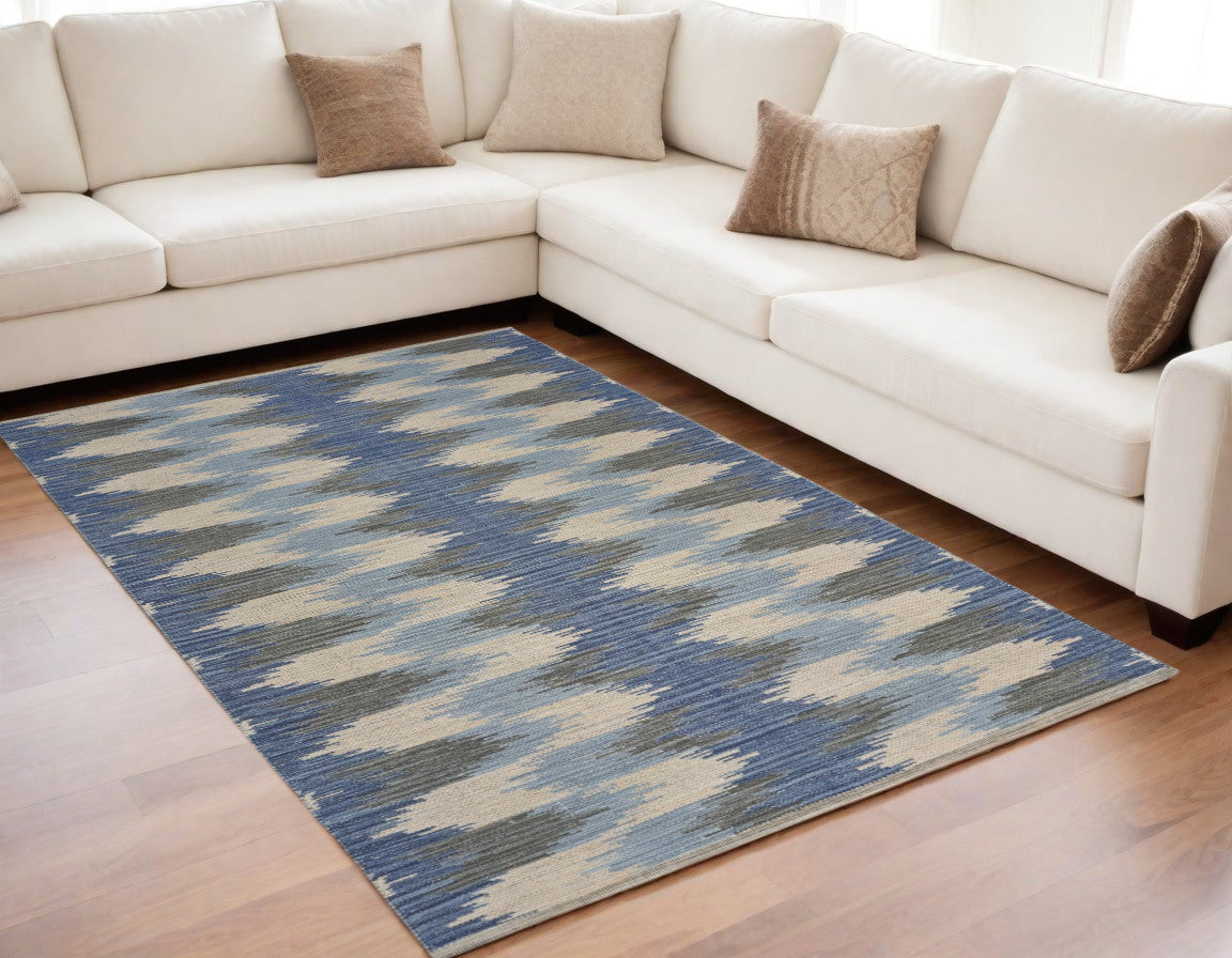 3' x 4' Blue and Cream Ikat Pattern Area Rug