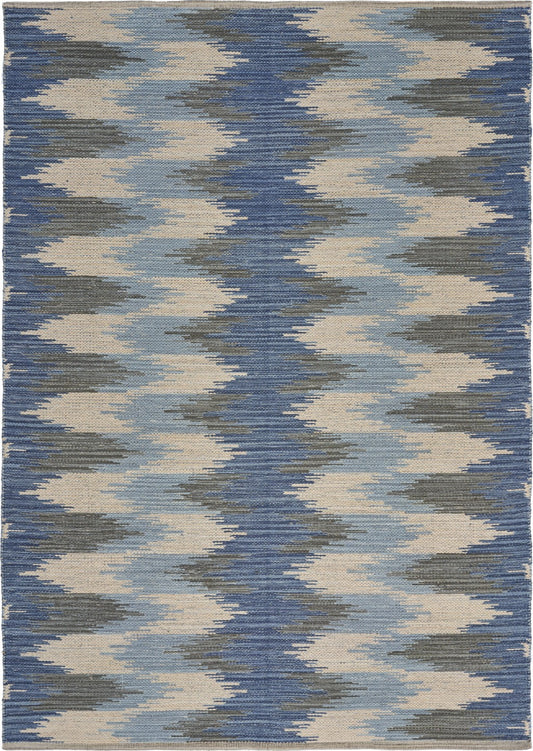 5' X 7' Blue and Cream Ikat Pattern Area Rug