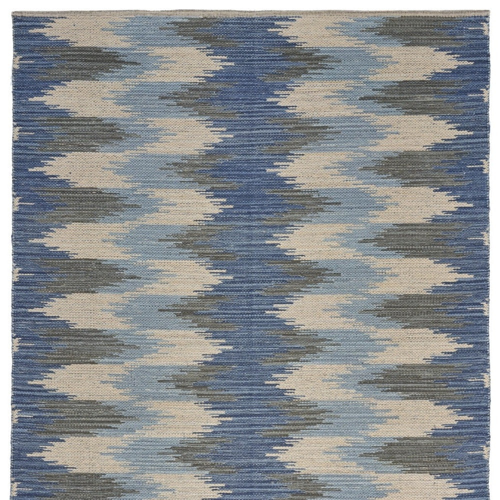 3' x 4' Blue and Cream Ikat Pattern Area Rug