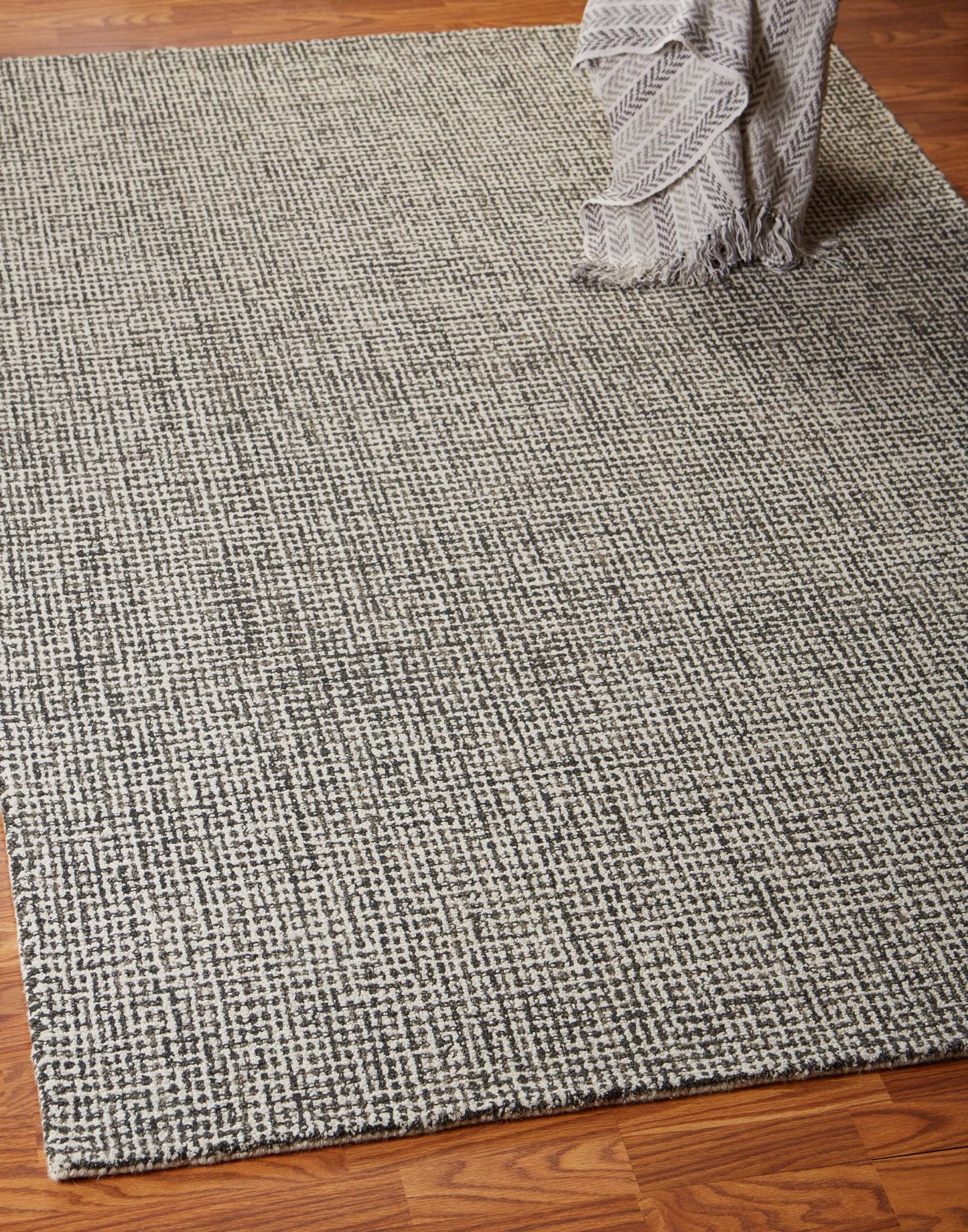 5' X 8' Gray Wool Handmade Area Rug