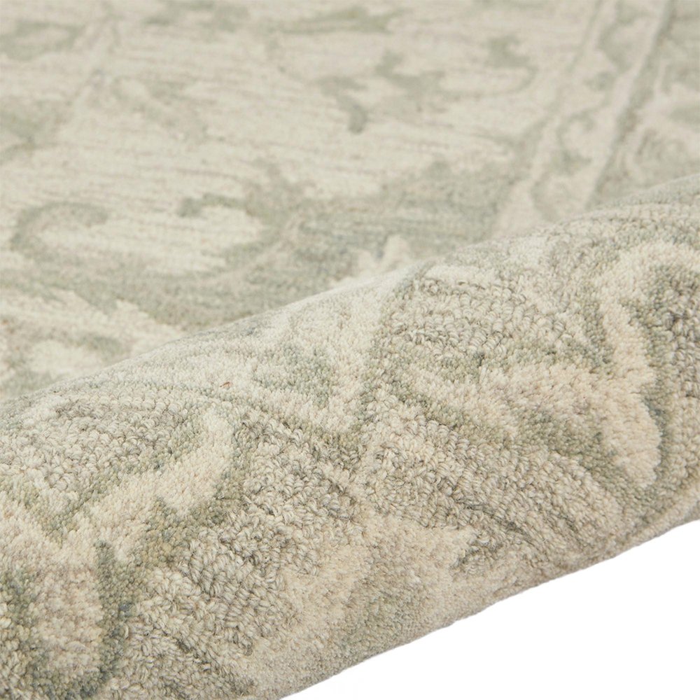 8' X 10' Green and Cream Medallion Area Rug