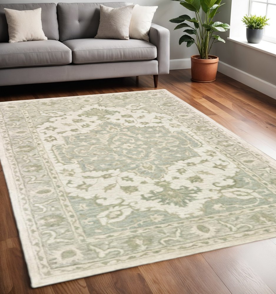5' X 8' Green and Cream Medallion Area Rug