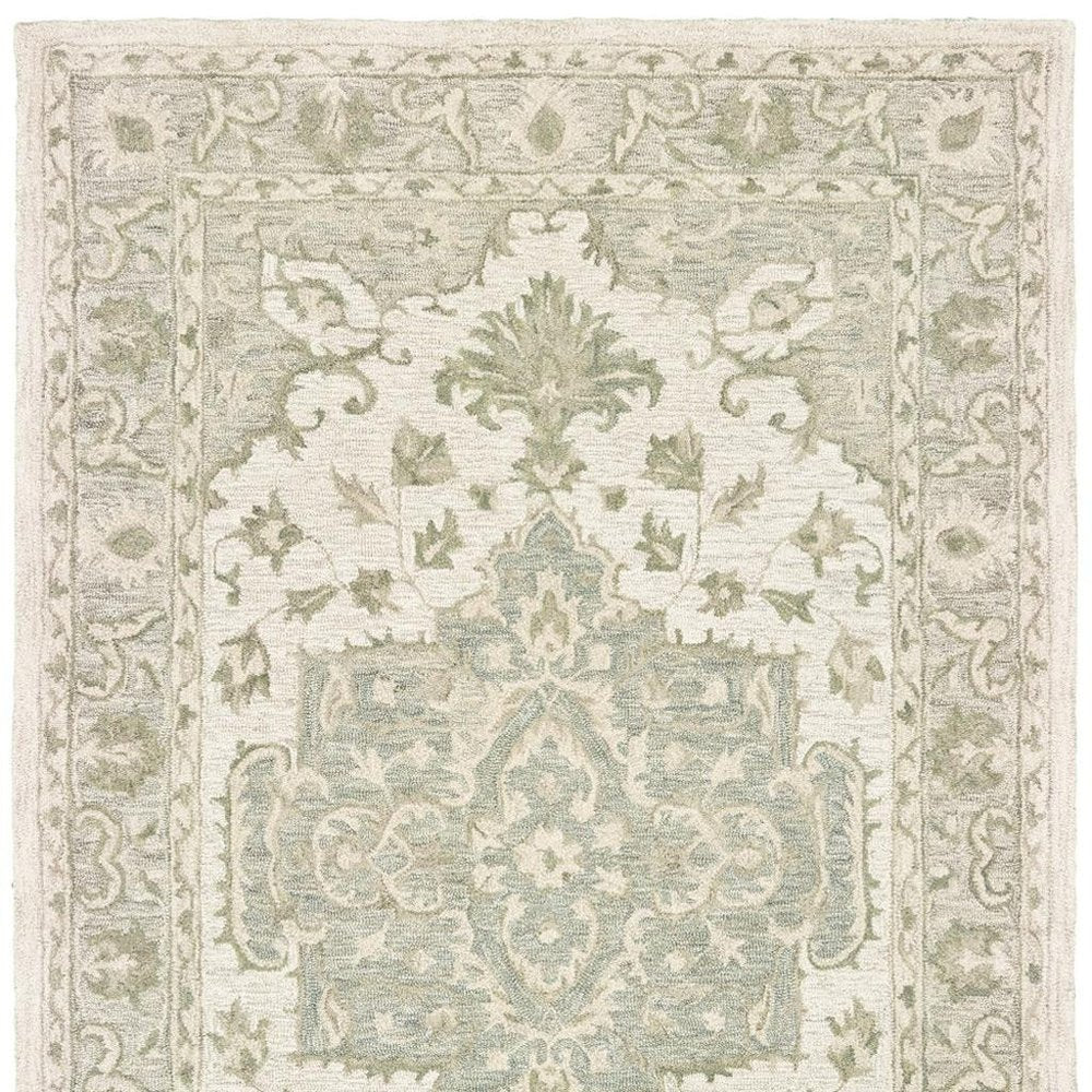 8' X 10' Green and Cream Medallion Area Rug