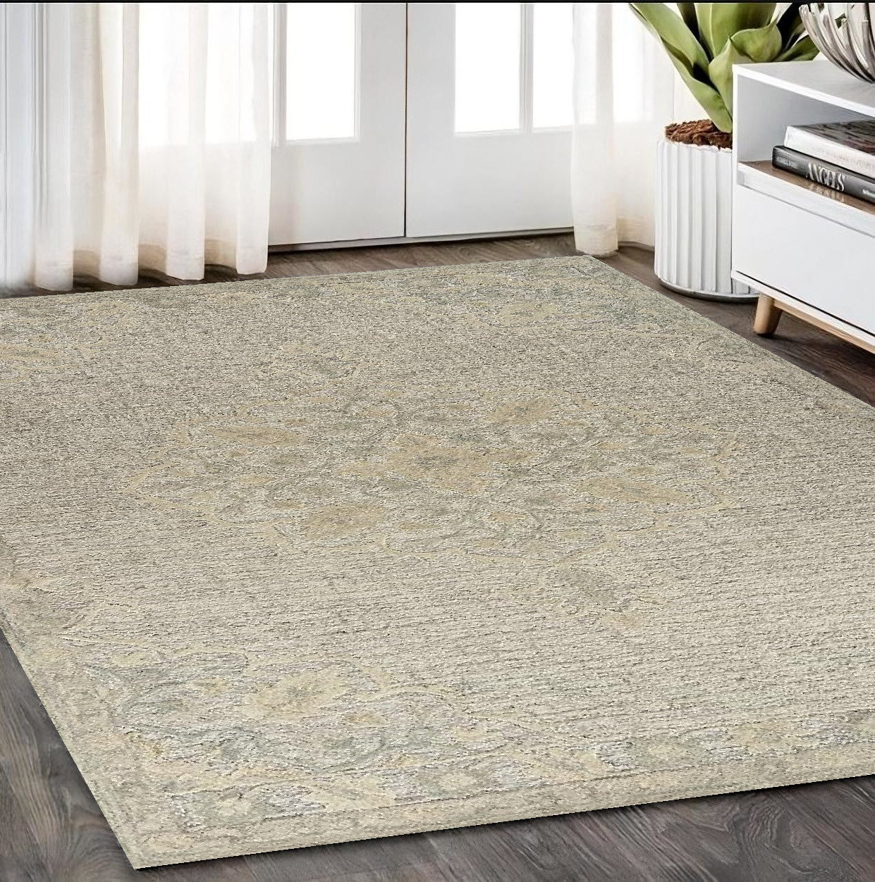 8' X 10' Beige Wool Handmade Area Rug