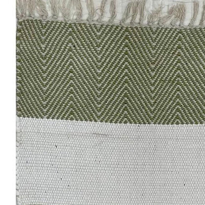 2' X 4' Green And White Hand Woven Area Rug