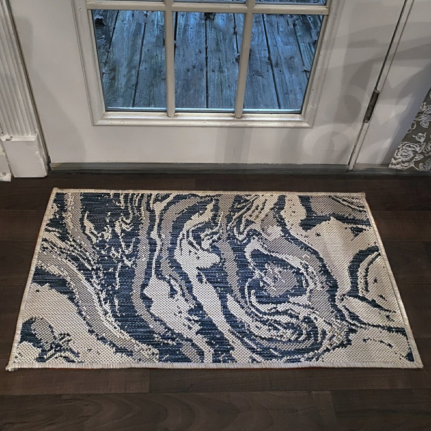 5' X 7' Blue And Gray Indoor Outdoor Area Rug