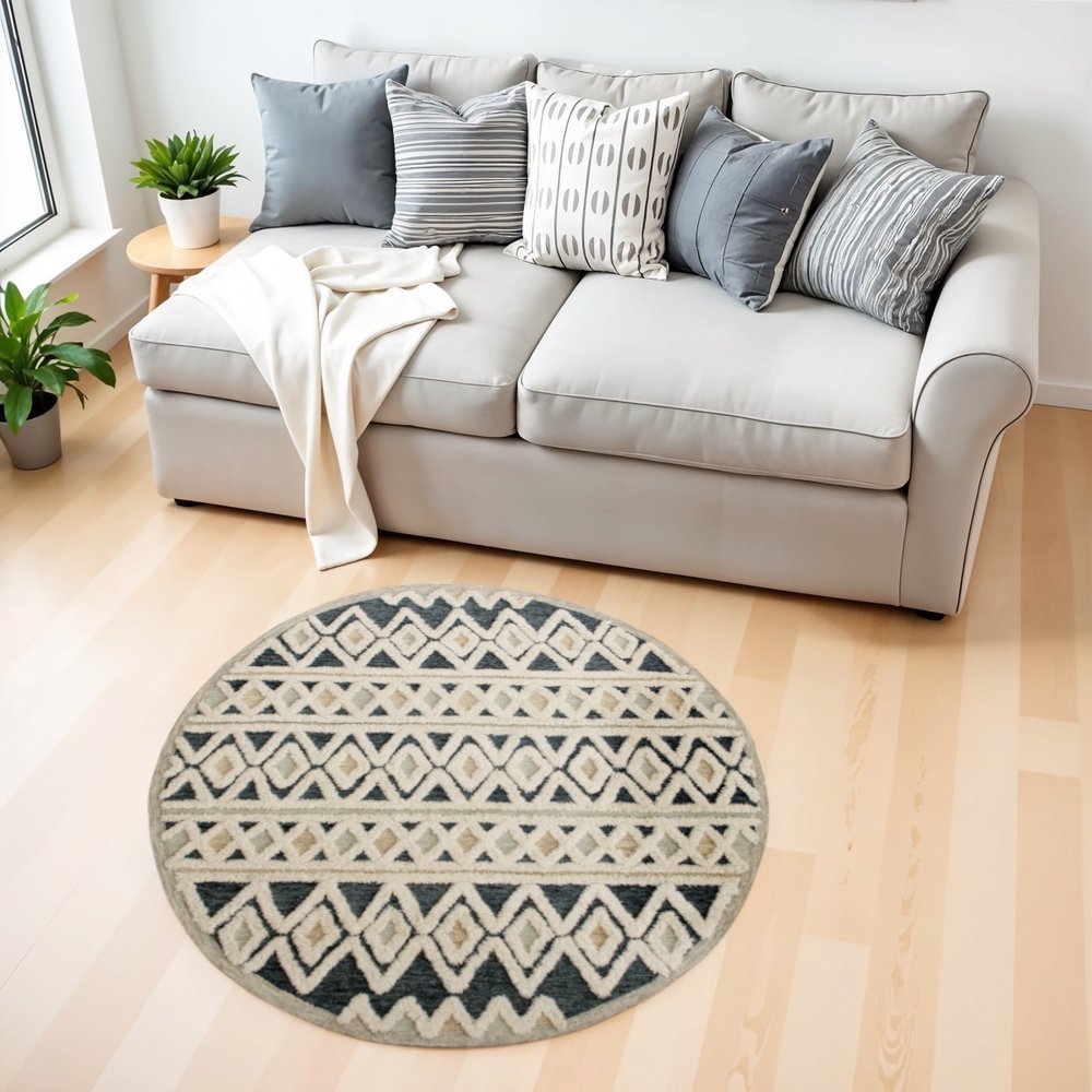 4' Round Blue and Cream Stripe Diamond Area Rug