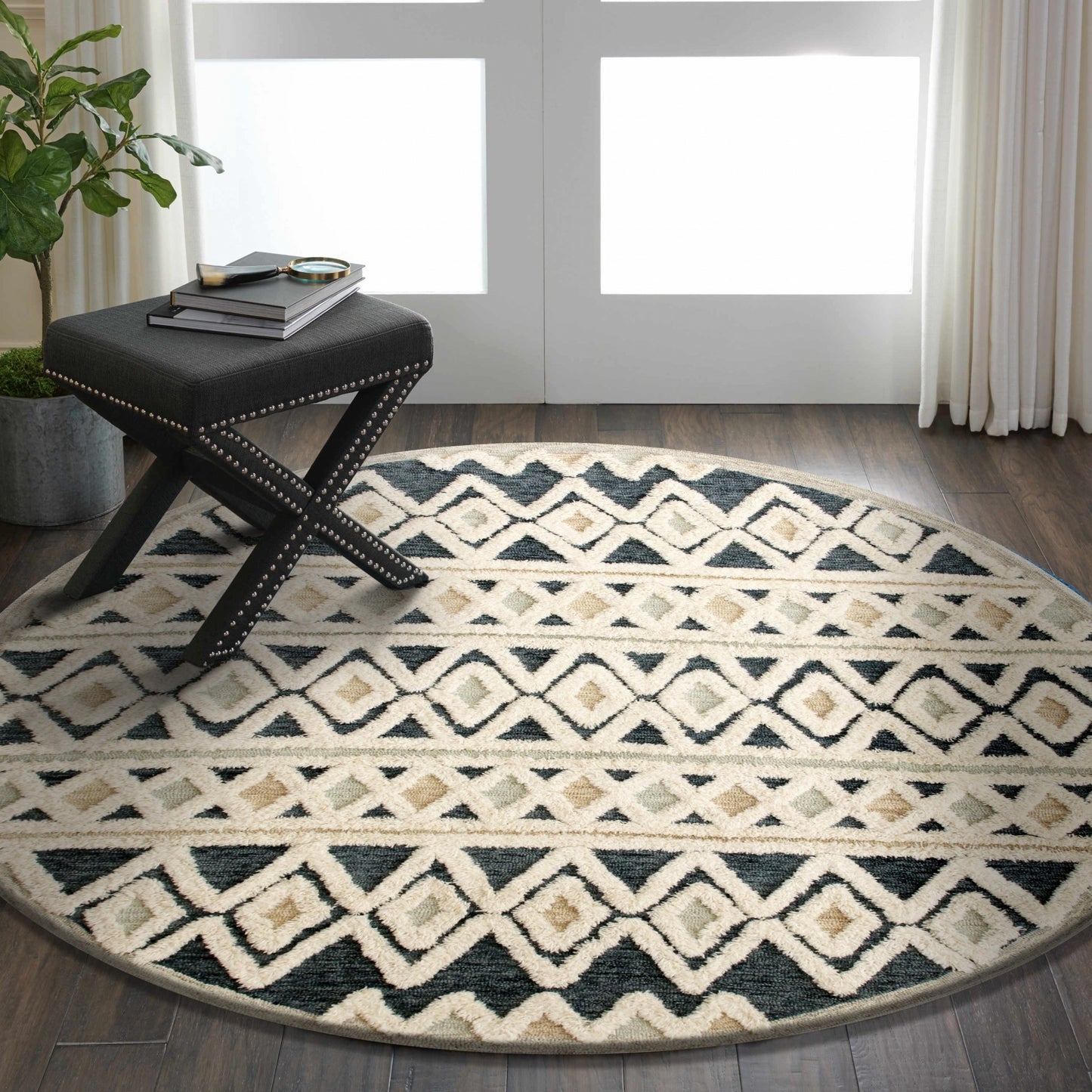 6' Round Blue and Cream Striped Diamonds Area Rug