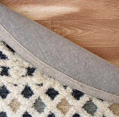 4' Round Blue and Cream Decorative Area Rug
