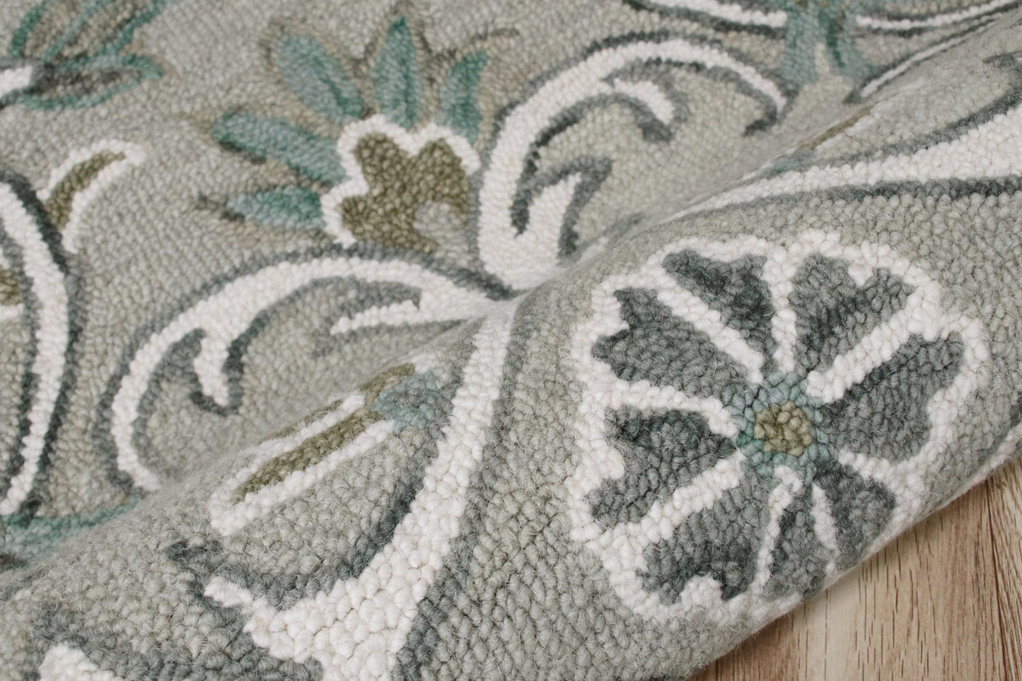 4' Round Gray and White Filigree Area Rug