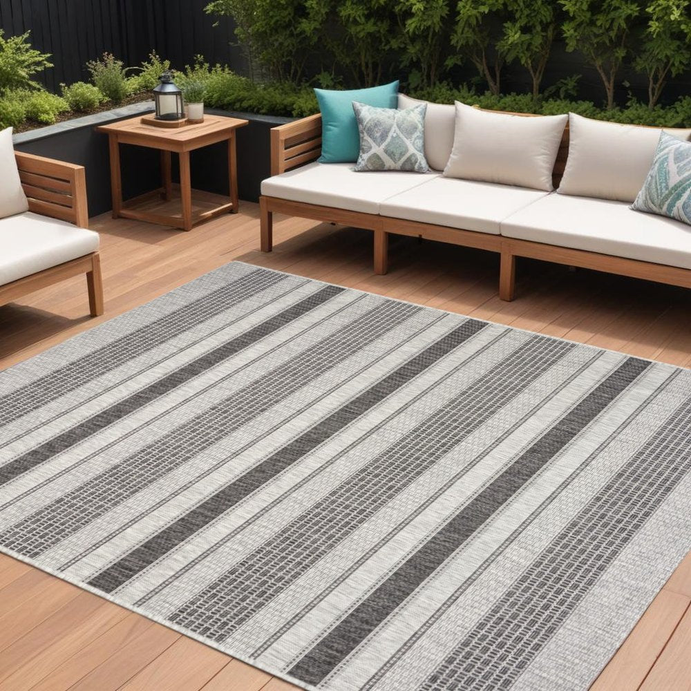 8' X 10' Gray And Black Indoor Outdoor Area Rug