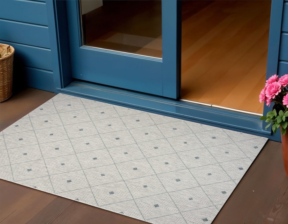 5' X 8' Blue And Gray Indoor Outdoor Area Rug