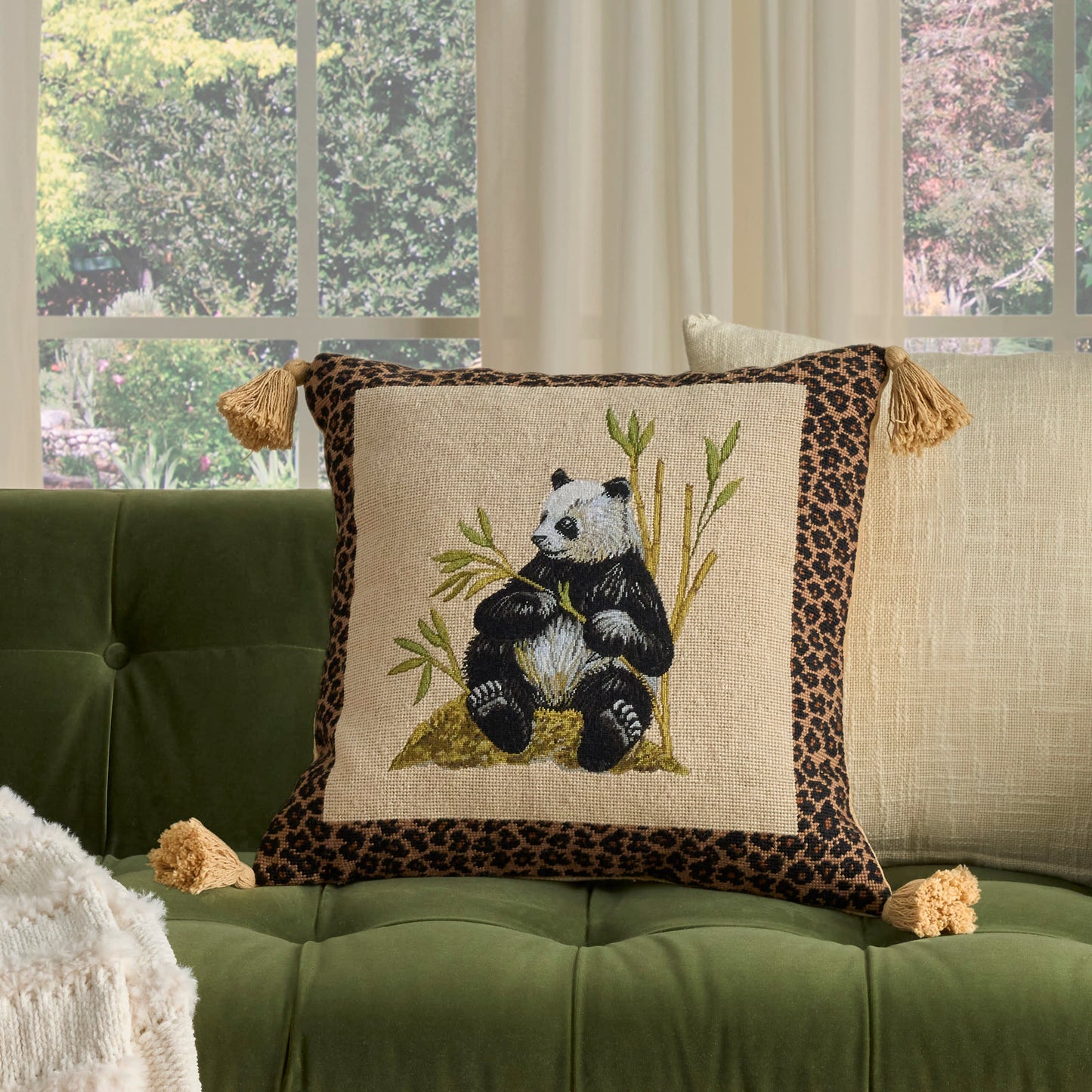 NOURISON HOME   20" x 20" Mina Victory Vintage Beige    - 798019092252