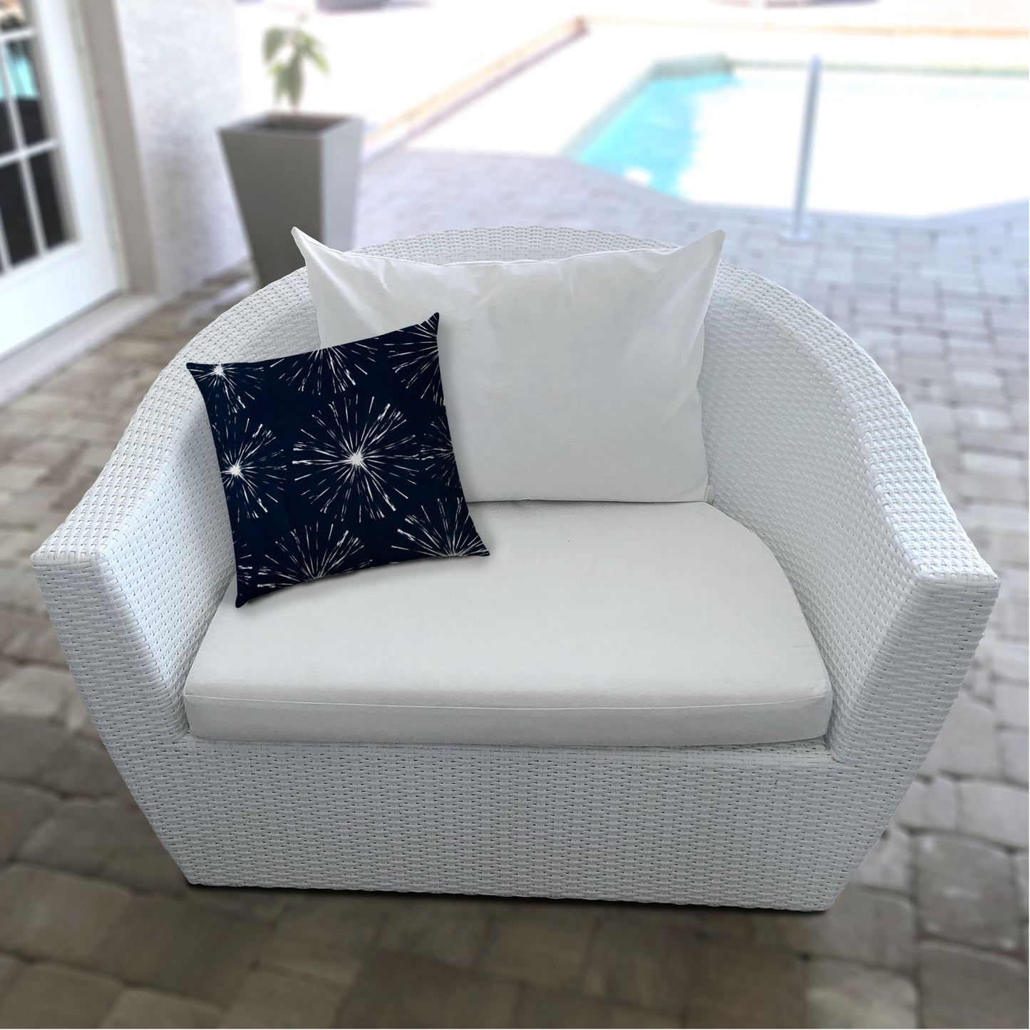 14" X 20" Navy Blue And White Blown Seam Floral Throw Indoor Outdoor Pillow