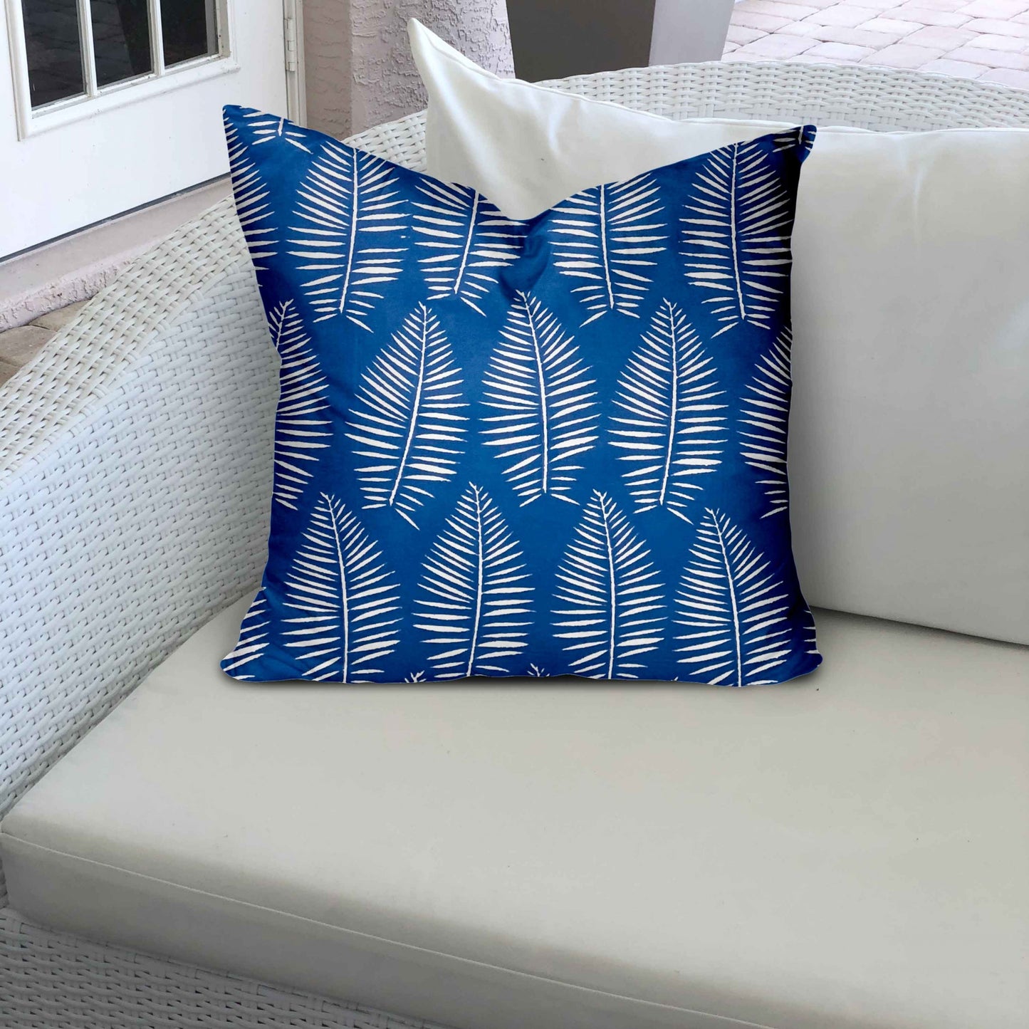 16" X 16" Blue And White Zippered Tropical Throw Indoor Outdoor Pillow Cover