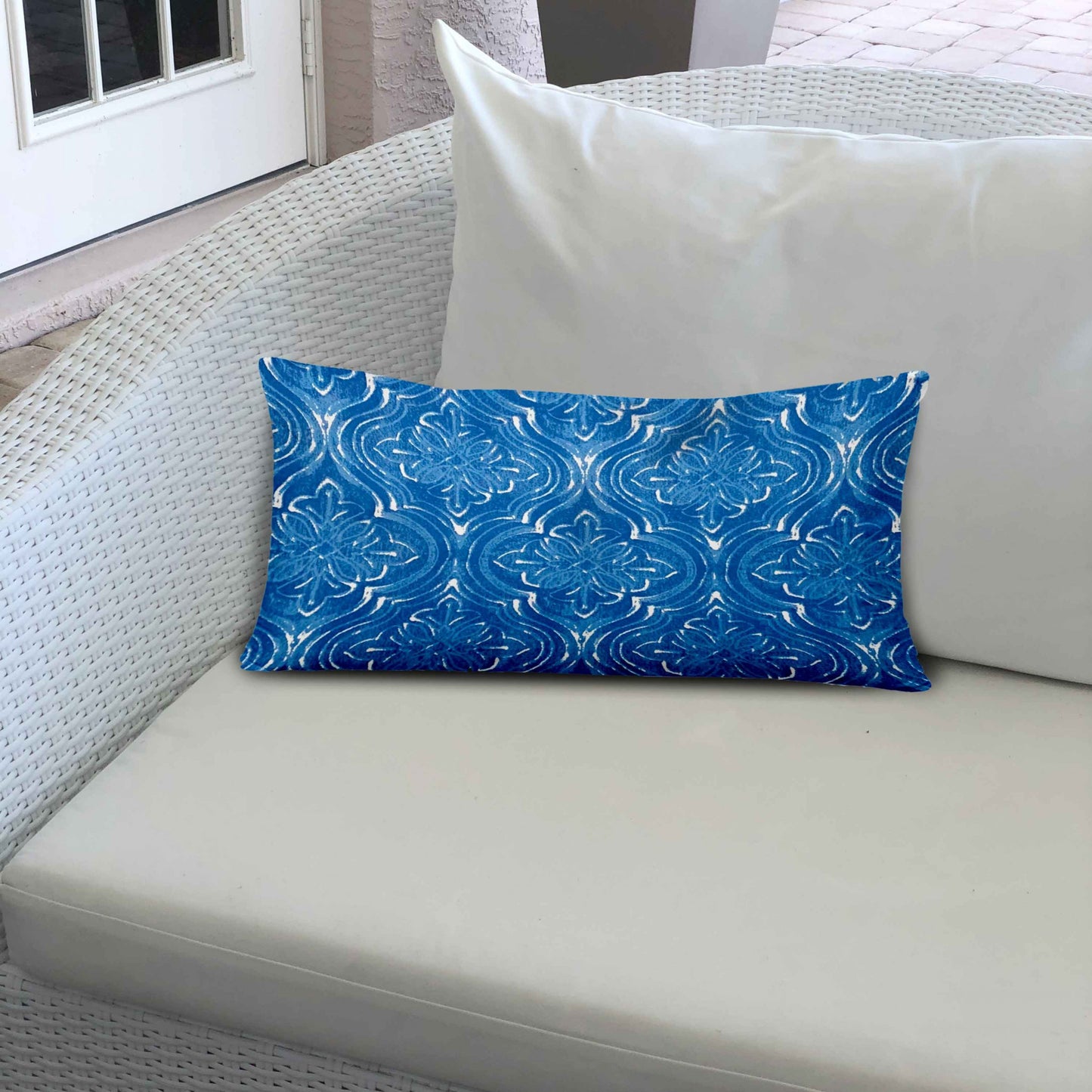 12" X 18" Blue And White Blown Seam Ikat Lumbar Indoor Outdoor Pillow