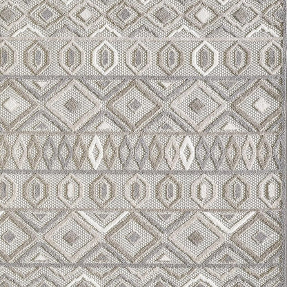 5' X 7' Gray And Ivory Southwestern Stain Resistant Indoor Outdoor Area Rug