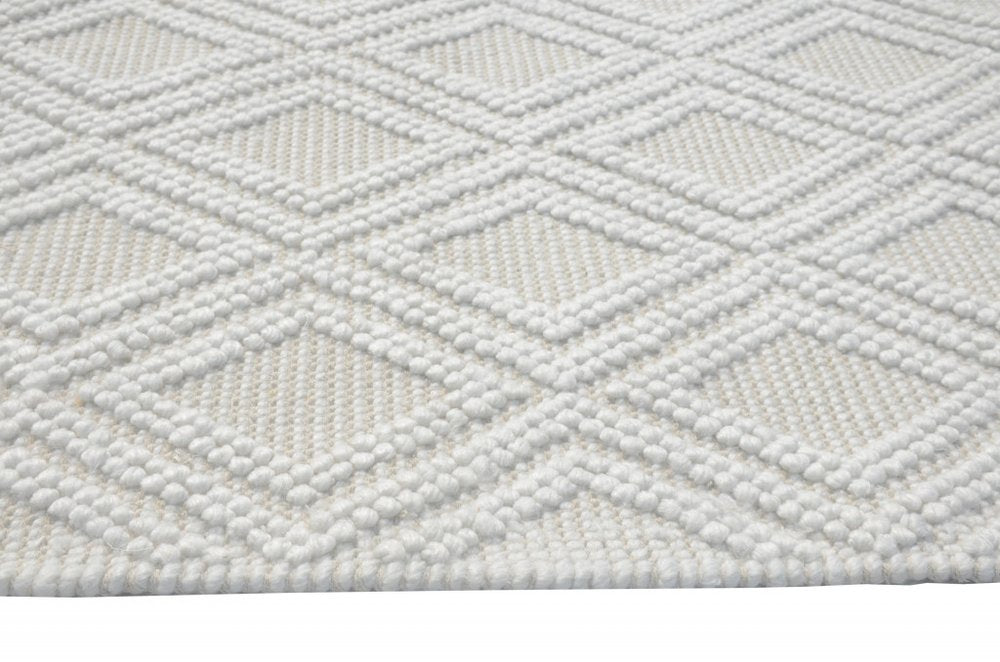 5' X 7' Ivory Geometric Handmade Area Rug