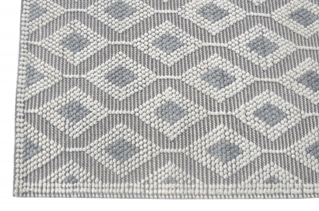 5' X 7' Gray and Ivory Geometric Handmade Area Rug