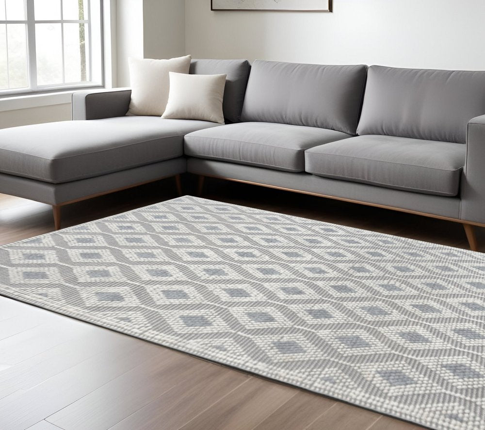 9' X 13' Ivory Gray Diamond Trellis Modern Area Rug